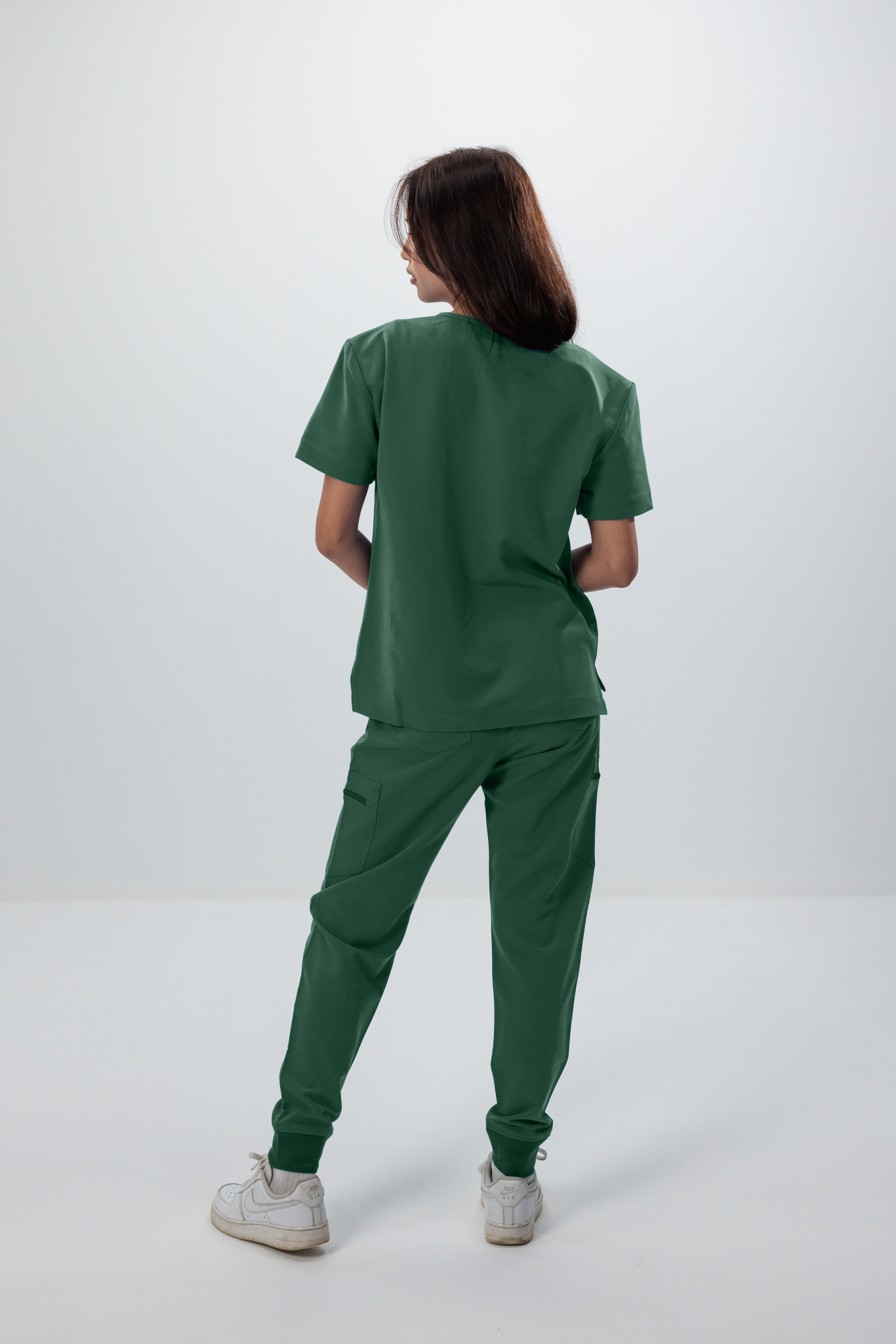 Female scrub top hunter green