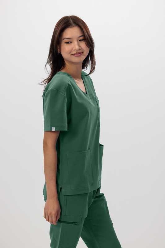 Female scrub top hunter green