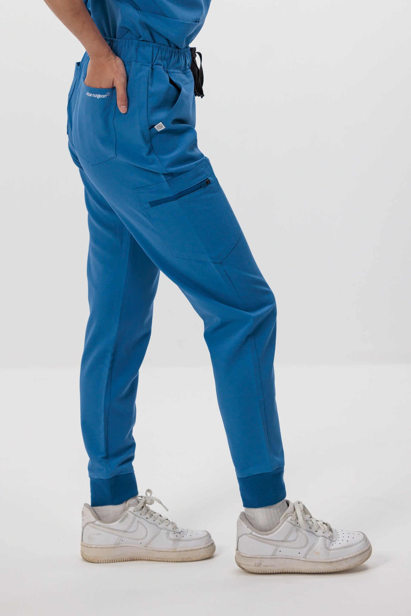 Female scrub bottoms blue